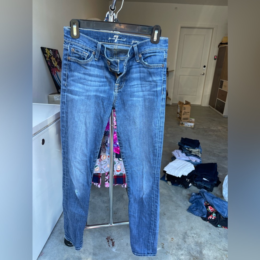 Women’s 7 for all mankind jeans. Size 26